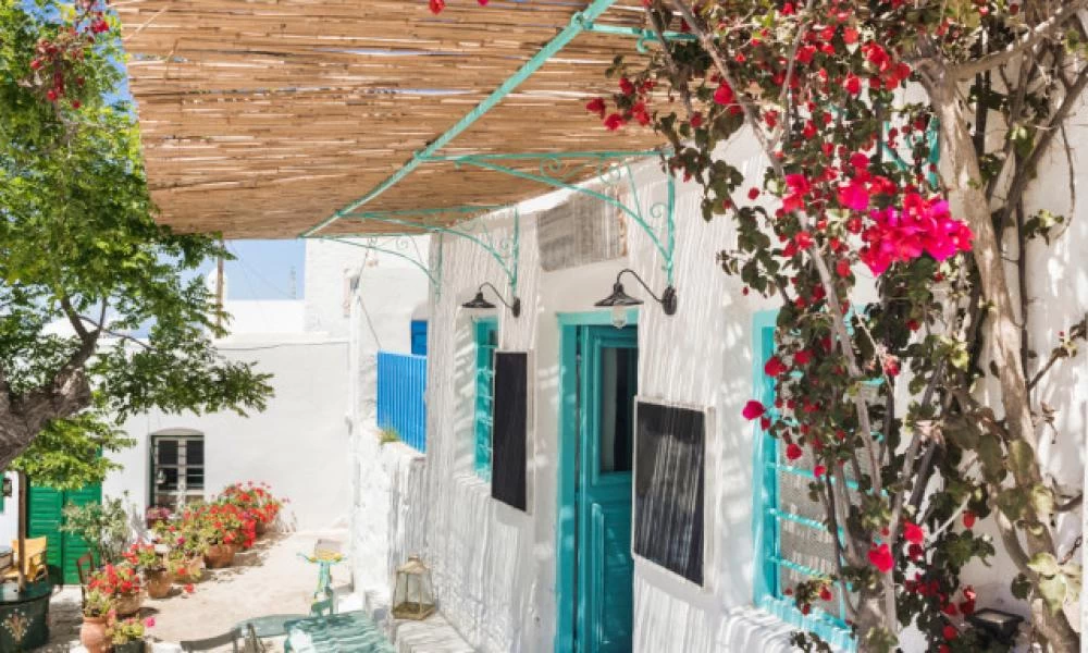 Αυστηρά μέτρα στην Αμοργό για τον κορονοϊό: Διπλό τεστ και τριήμερος περιορισμός για όσους επιστρέφουν στο νησί